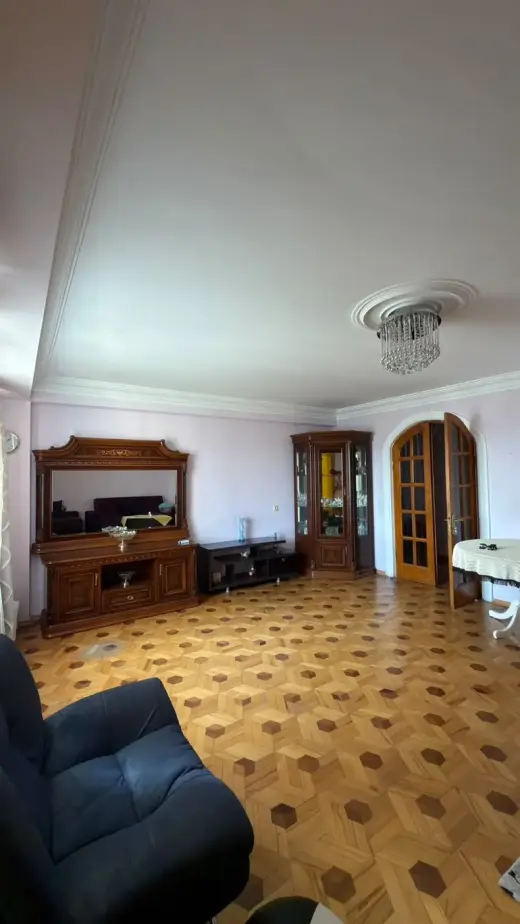 იყიდება, ბინა