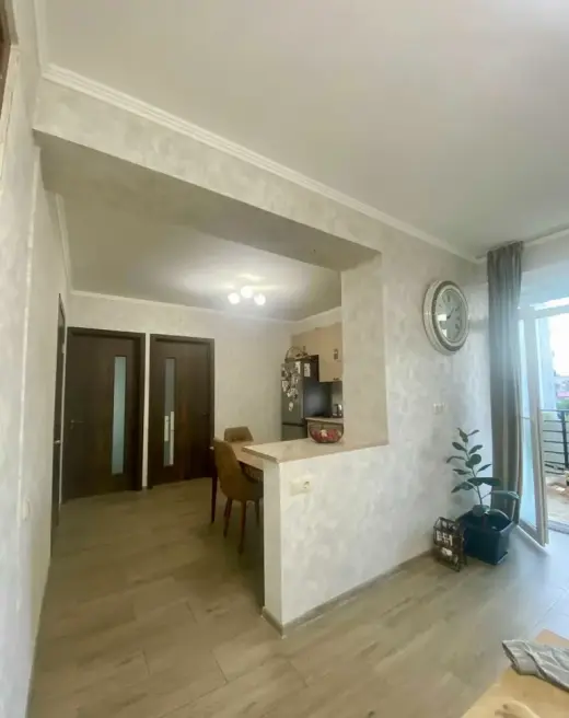 იყიდება, ბინა
