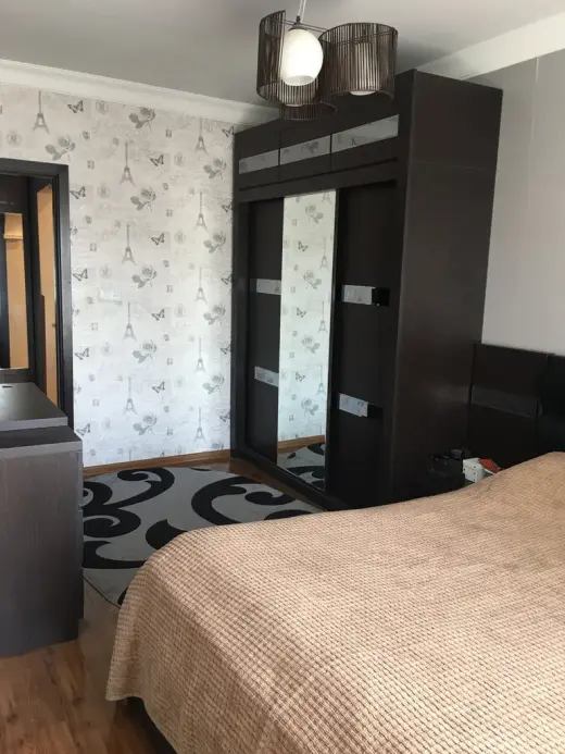 იყიდება, ბინა