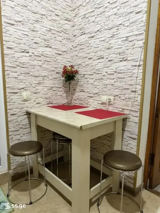 ქირავდება, ბინა