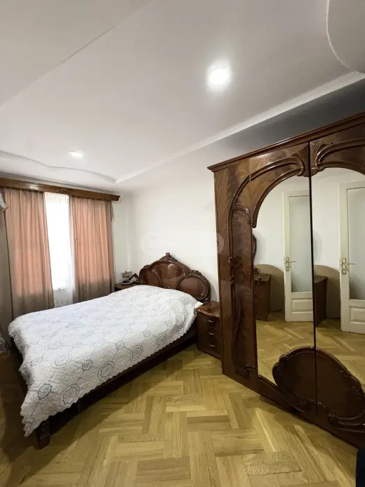 იყიდება, ბინა