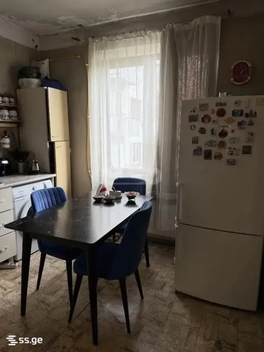იყიდება, ბინა