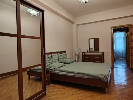 ქირავდება, ბინა