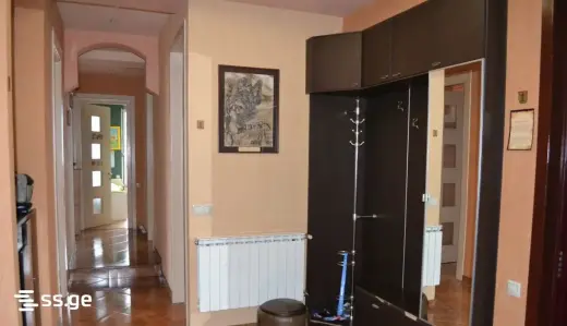 ქირავდება, ბინა