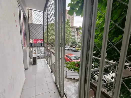 იყიდება, ბინა