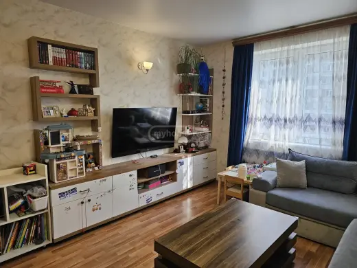იყიდება, ბინა