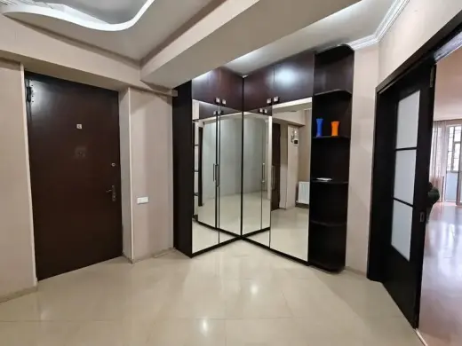 იყიდება, ბინა