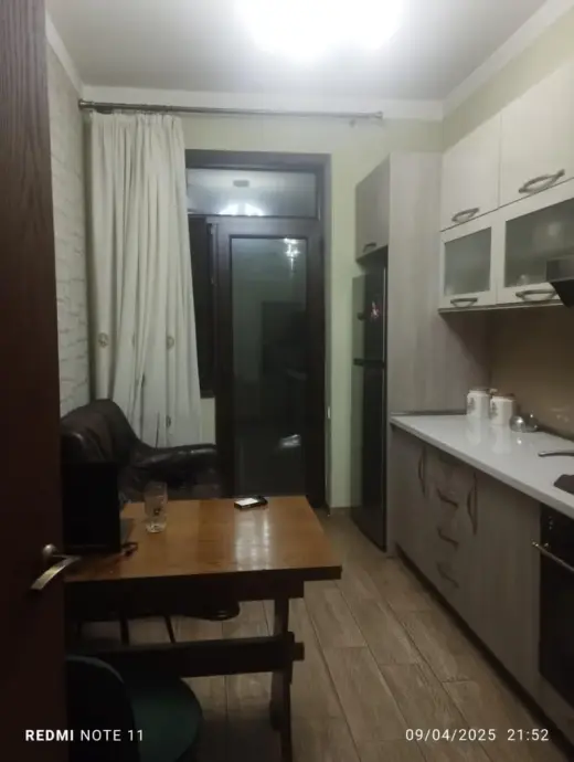 იყიდება, ბინა