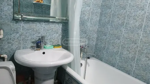იყიდება, ბინა