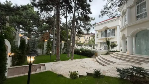 იყიდება, კერძო სახლი