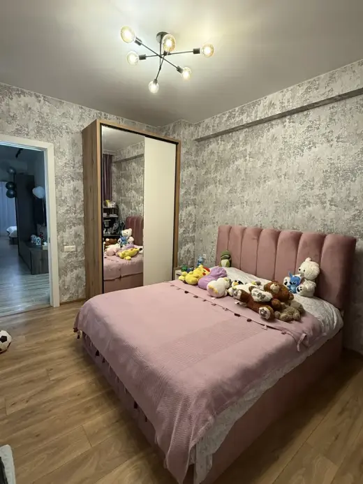 იყიდება, ბინა