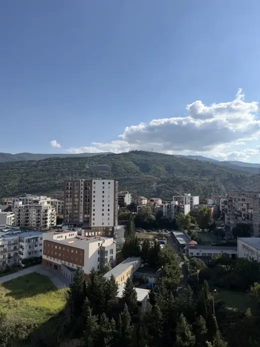 იყიდება, ბინა